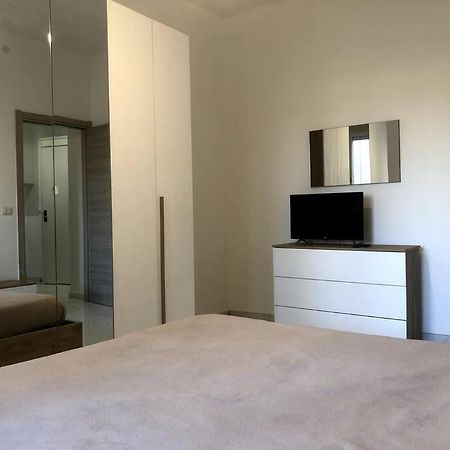 Casa Martina Pronta Per Te, Con Due Stanze Da Letto! Apartamento Turín Exterior foto